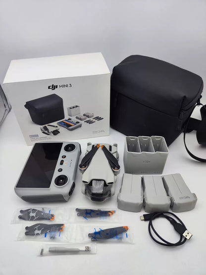 99% New (Mint) DJI mini3 with Screen, Extended Battery Fly More Combo with DJI Care Refresh