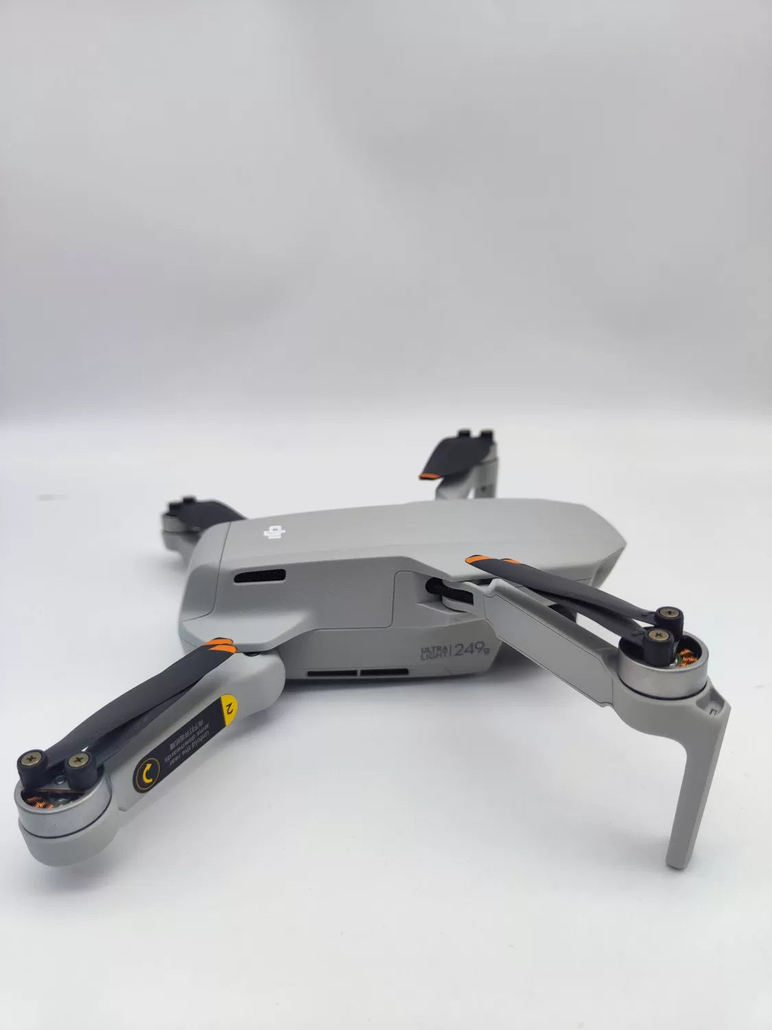 99% New (Mint) DJI mini2 Fly More Combo