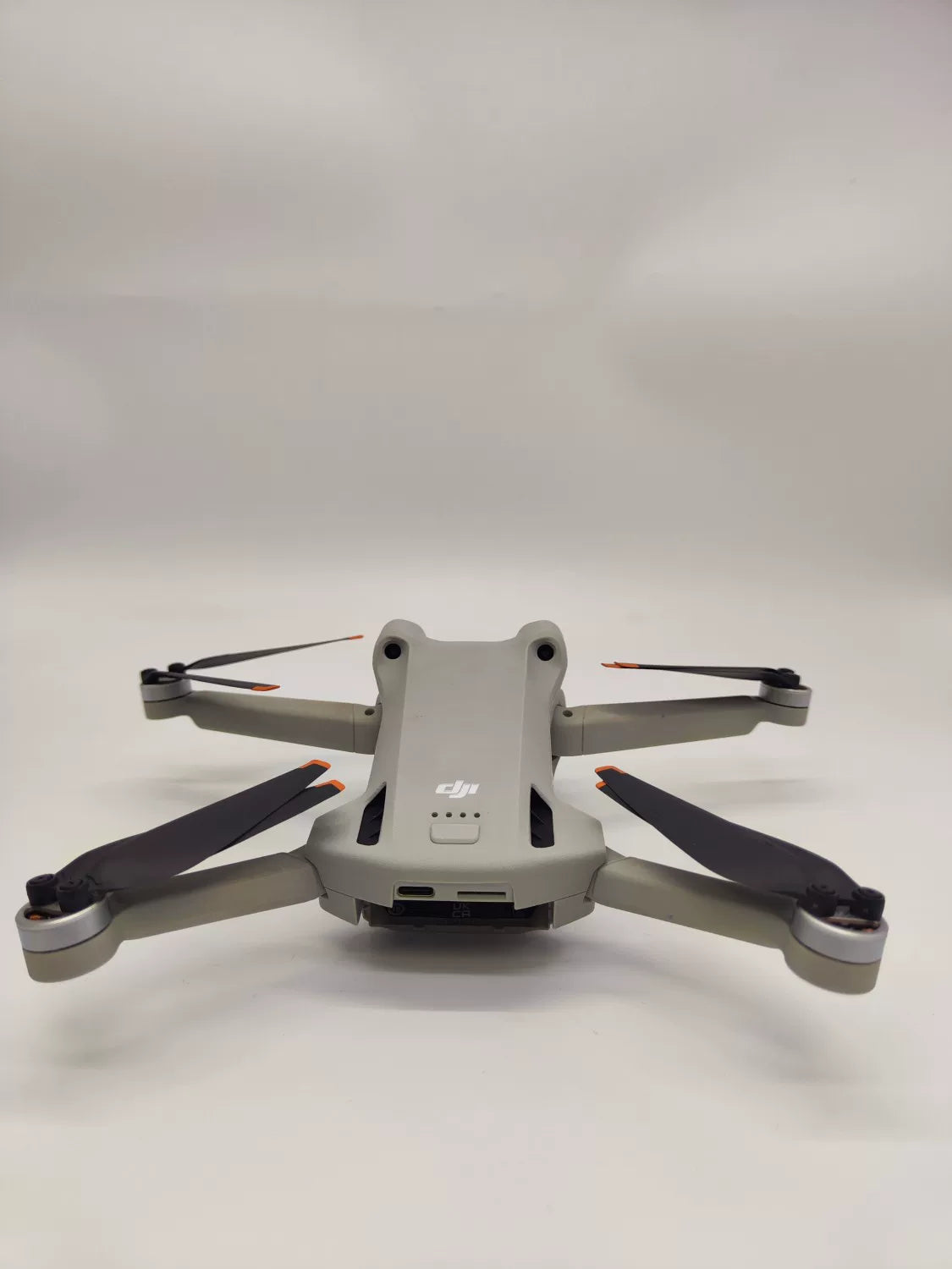 95% New (Like New) DJI mini3pro with Screen Fly More Combo