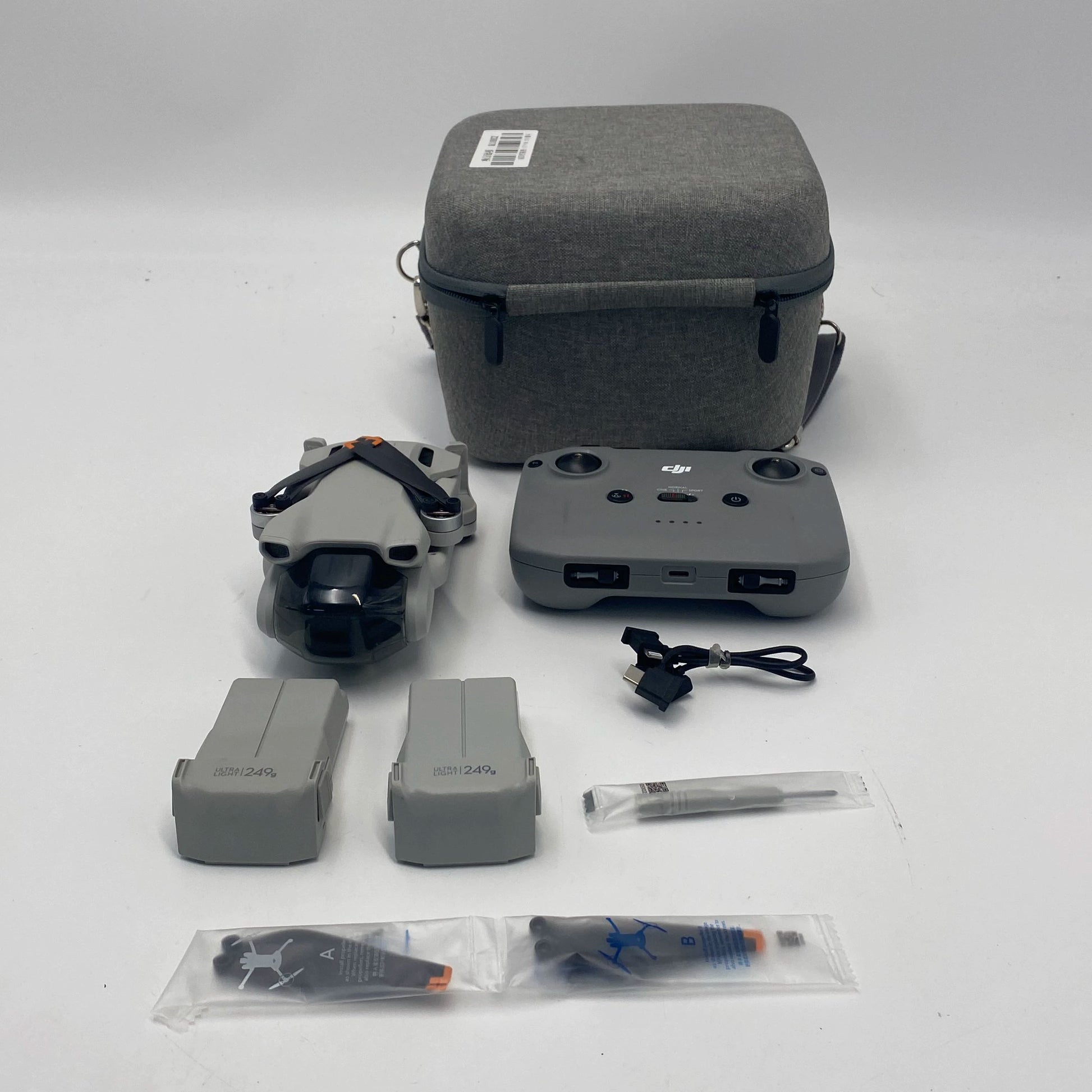 DJI Mini 3 Standard Kit Dual Battery - Excellent (95% New)