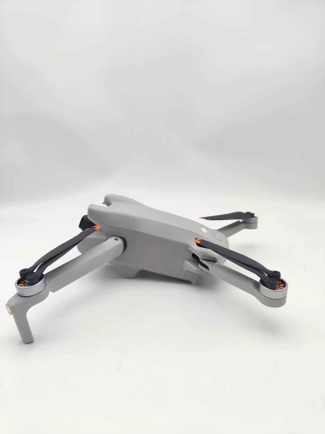 99% New (Mint) DJI Mini3 Extended Battery Fly More Combo