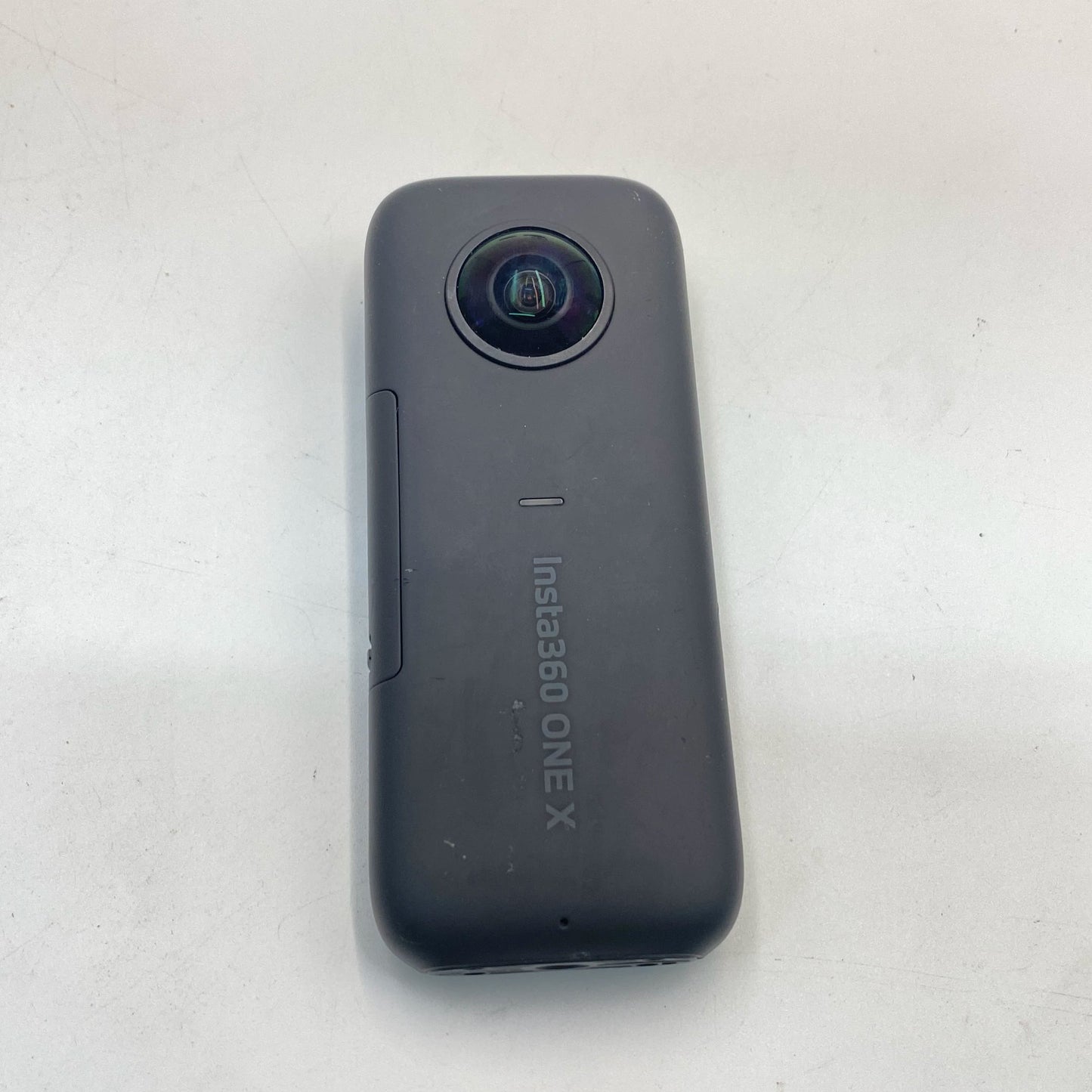 Insta360 ONE X بطاريتان مع حافظة مقاومة للماء - جيد جداً (90% جديد)