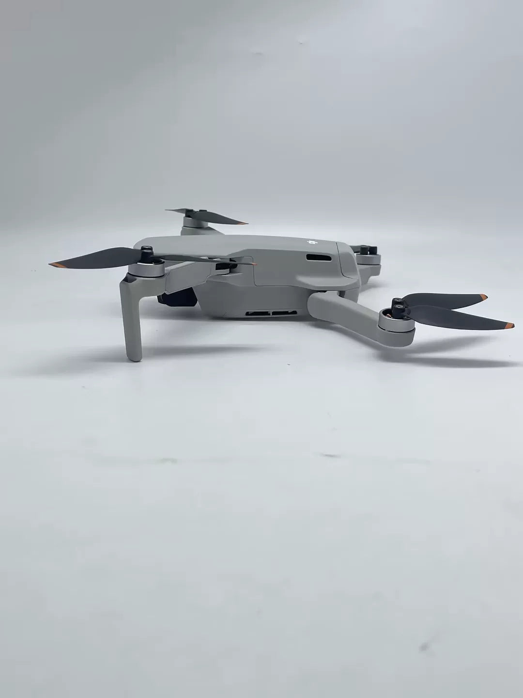 95% New (Like New) DJI Mini 2SE Standard Combo Dual Battery