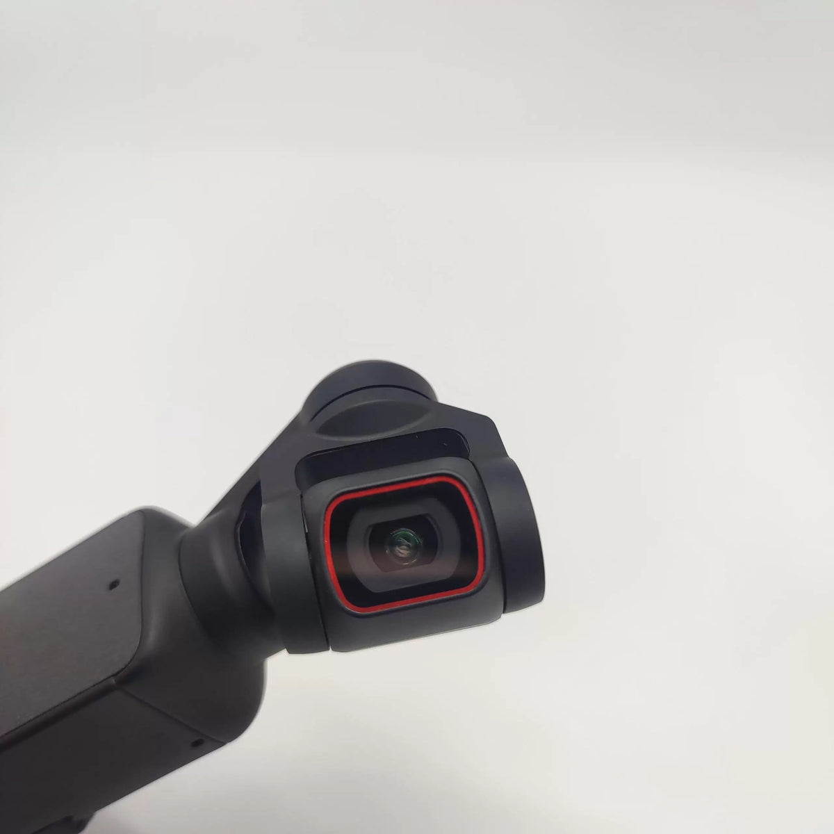 99% New (Mint) Osmo pocket 2 Standard Combo + All-in-1 Grip
