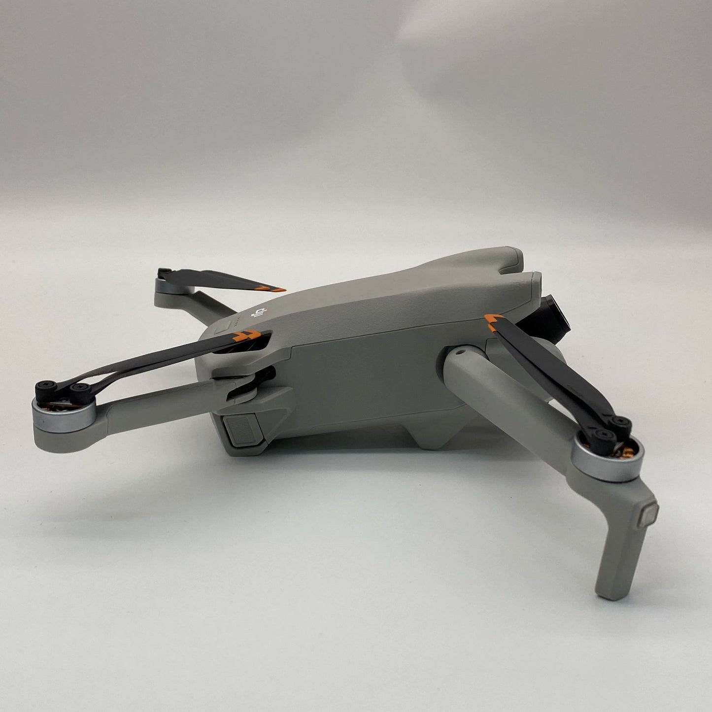 DJI Mini 3 with Screen Remote Dual Battery - Excellent (95% New)