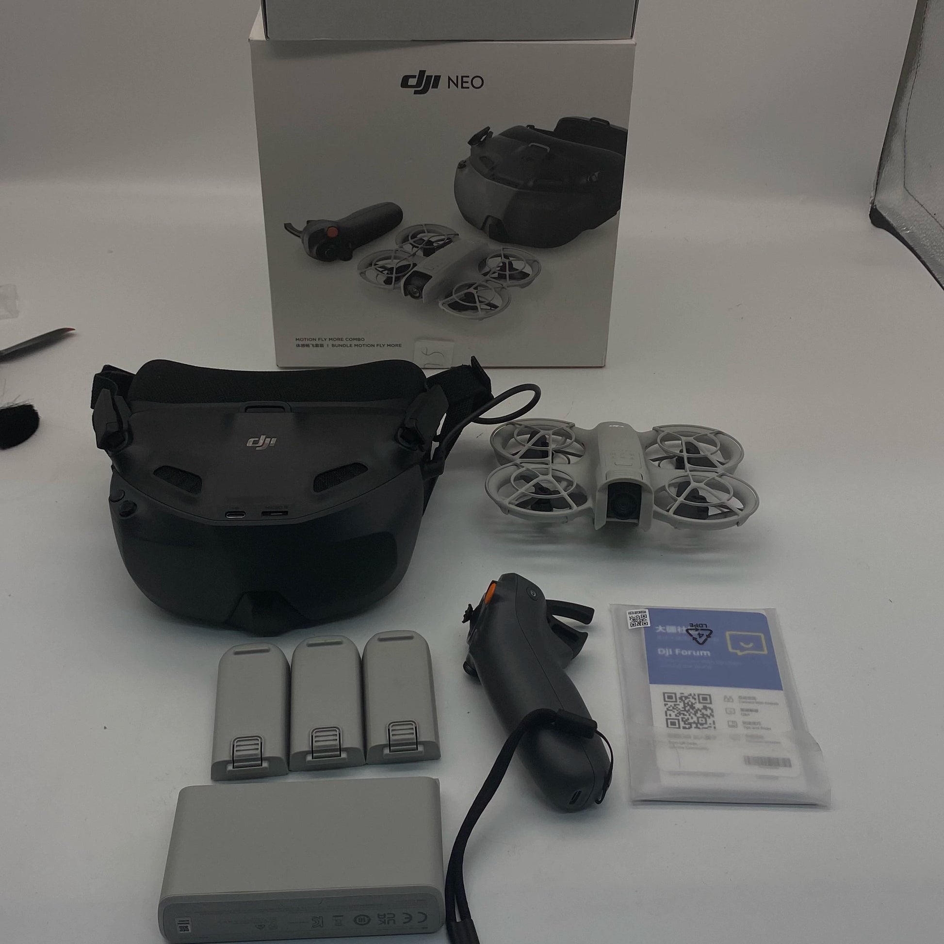 DJI Neo Fly More Combo - Excellent (95% New)