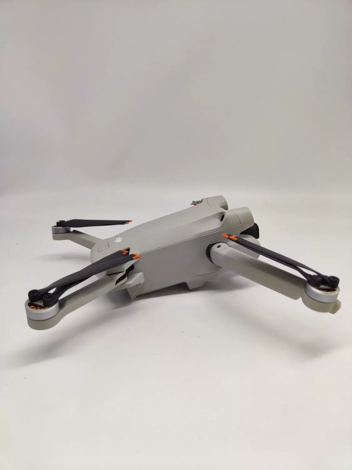 DJI Mini3pro with Screen, Extended Battery Fly More Combo with DJI Care Refresh