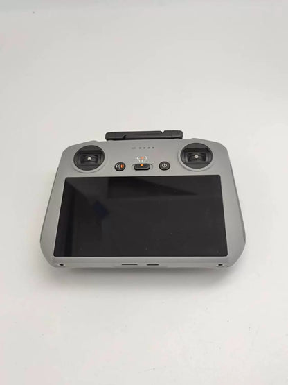 Brand New DJI Air 3 with Screen Fly More 2-Year DJI Care Refresh