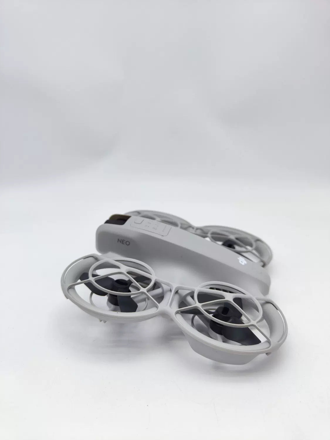 99% New (Mint) DJI neo Fly More Combo with DJI Care Refresh