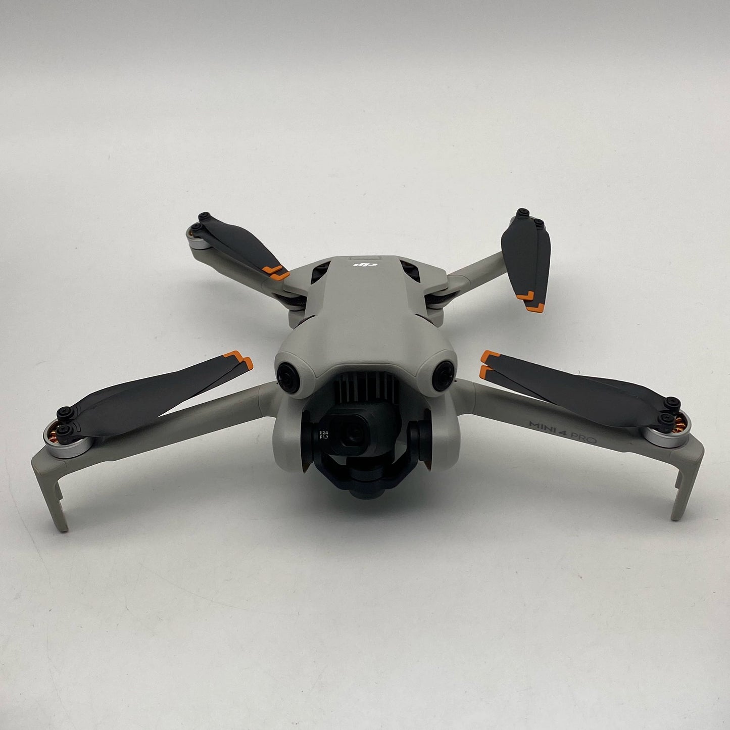 DJI Mini 4 Pro with Screen Remote Controller - Excellent (95% New)