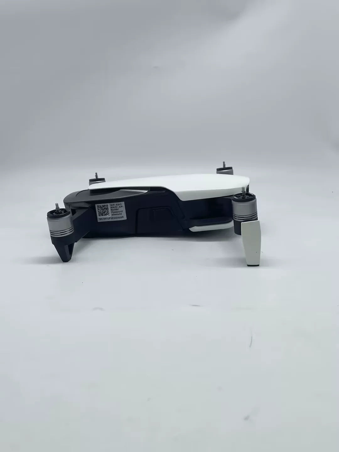 95% New (Like New) DJI Mavic Air with Charging Hub