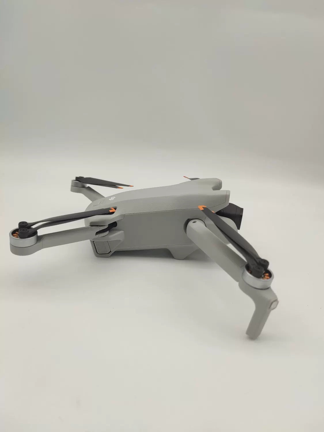 99% New (Mint) DJI Mini3 with Screen Fly More Combo with DJI Care Refresh