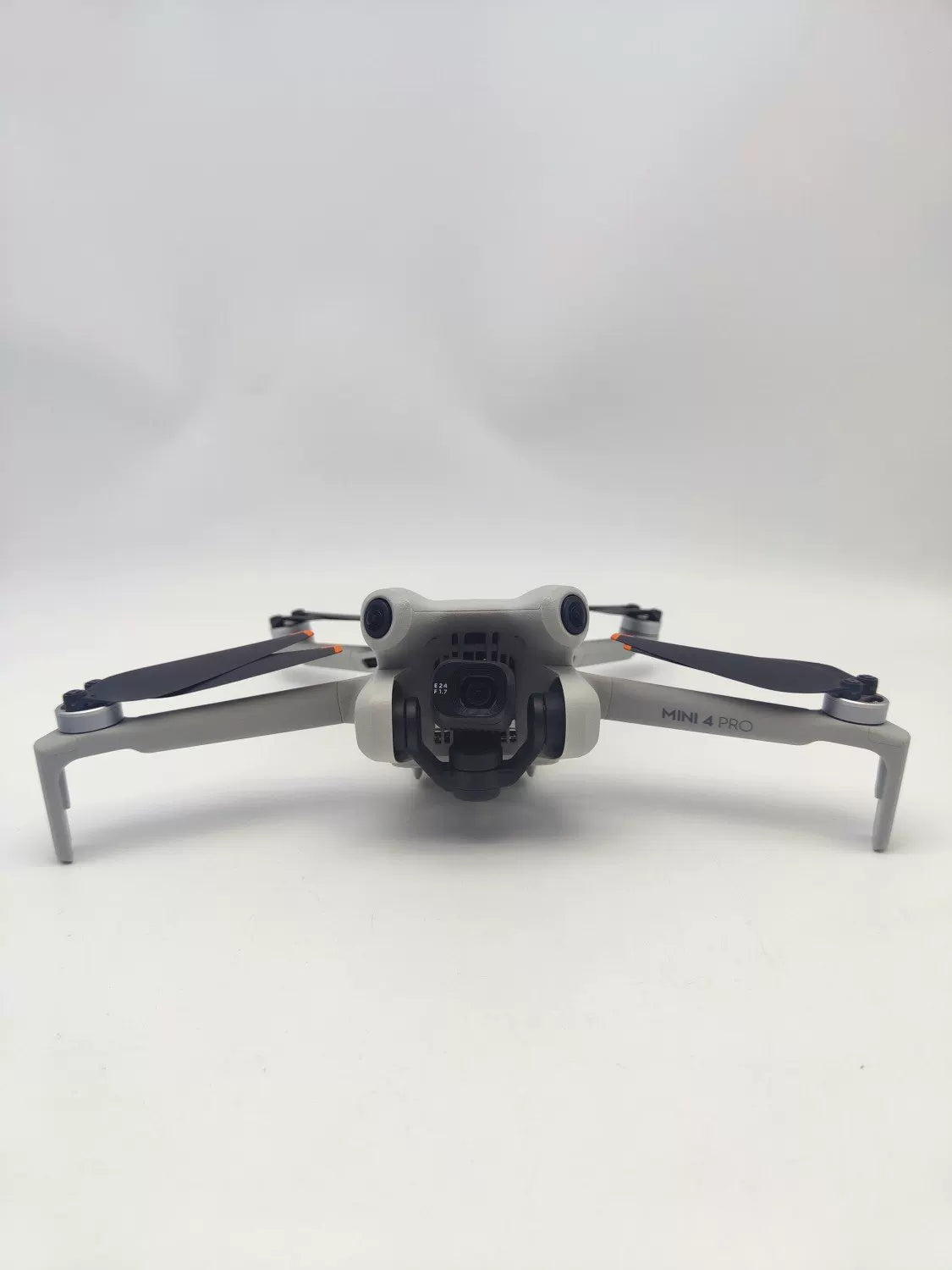 99% New (Mint) DJI mini4pro with Screen Fly More Combo