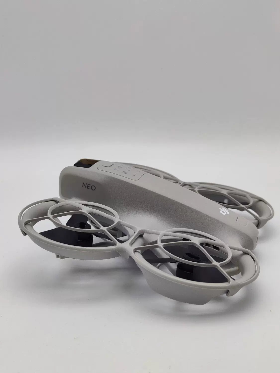 99% New (Mint) DJI neo Fly More Combo with DJI Care Refresh