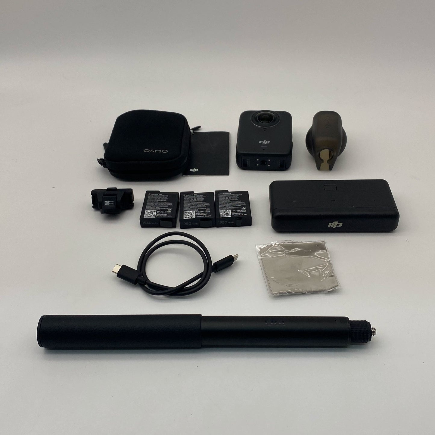 DJI Osmo 360 Creator Combo with Care Refresh - Excellent (95% New)