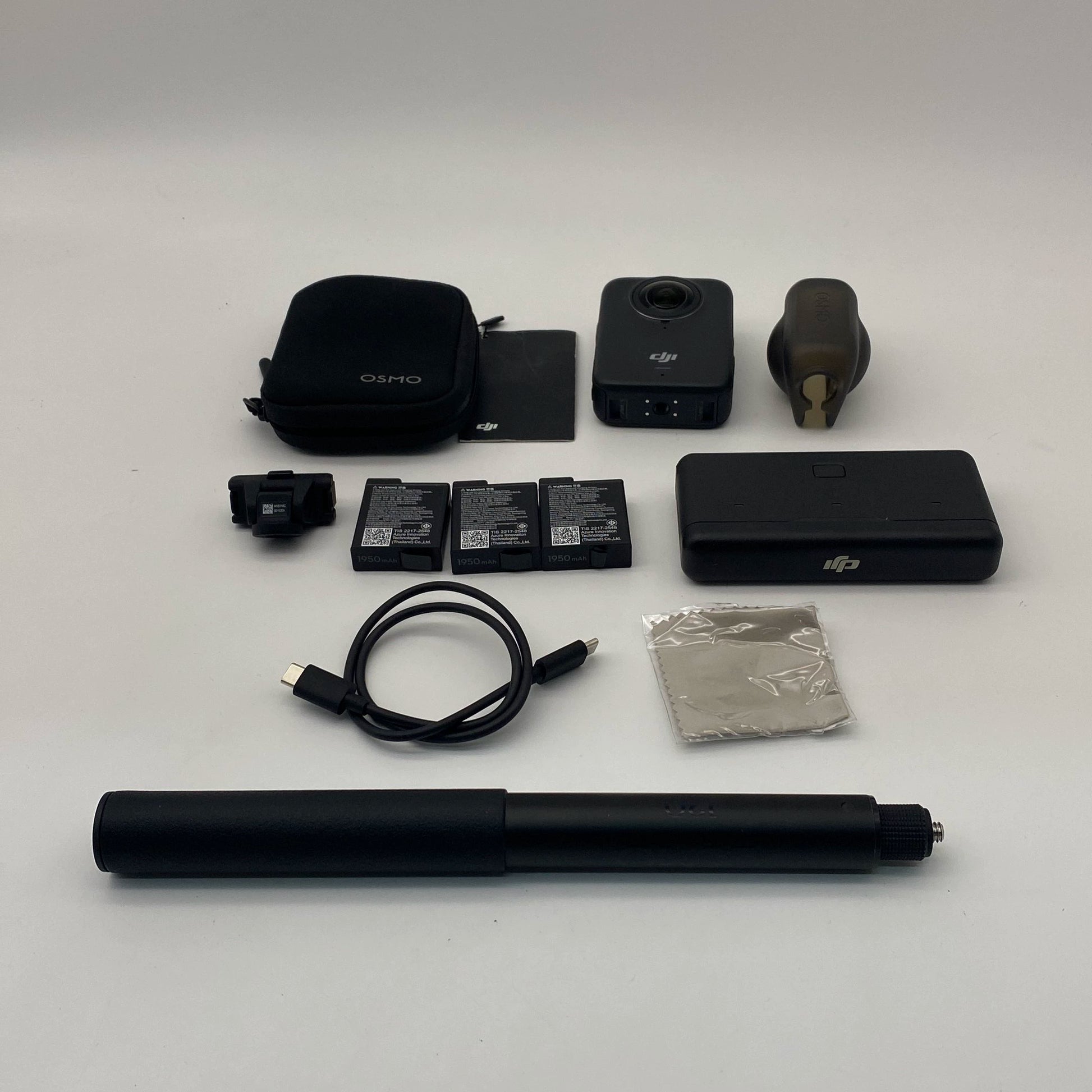 DJI Osmo 360 Creator Combo with Care Refresh - Excellent (95% New)