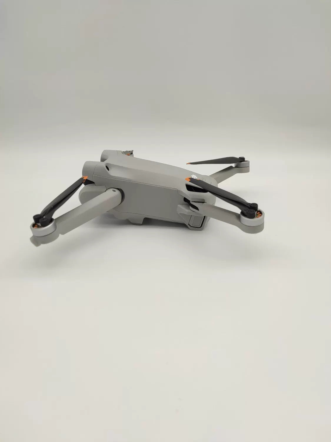 DJI Mini 3 Pro with Screen, Extended Battery Fly More Combo DJI Care Refresh