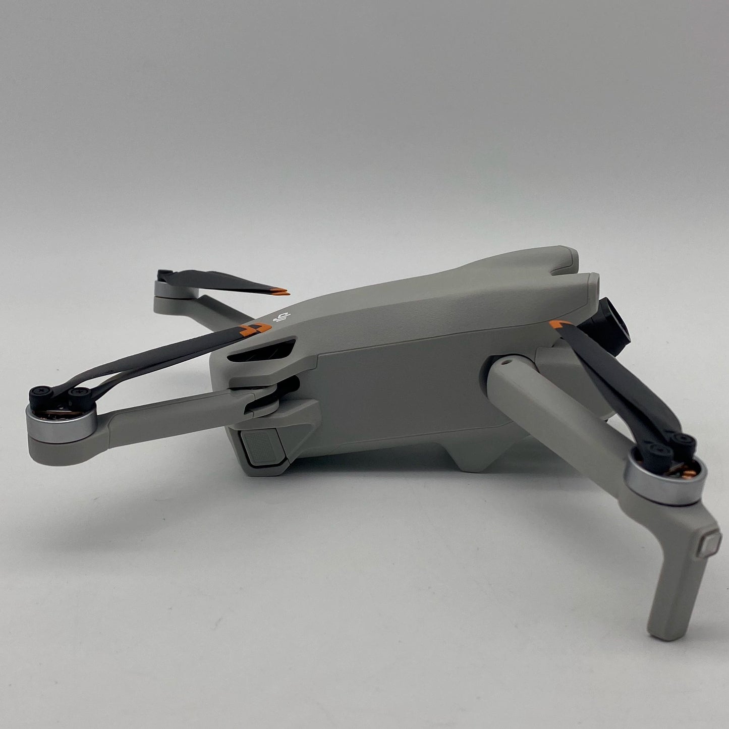DJI Mini 3 with Screen Remote Controller - Excellent (95% New)