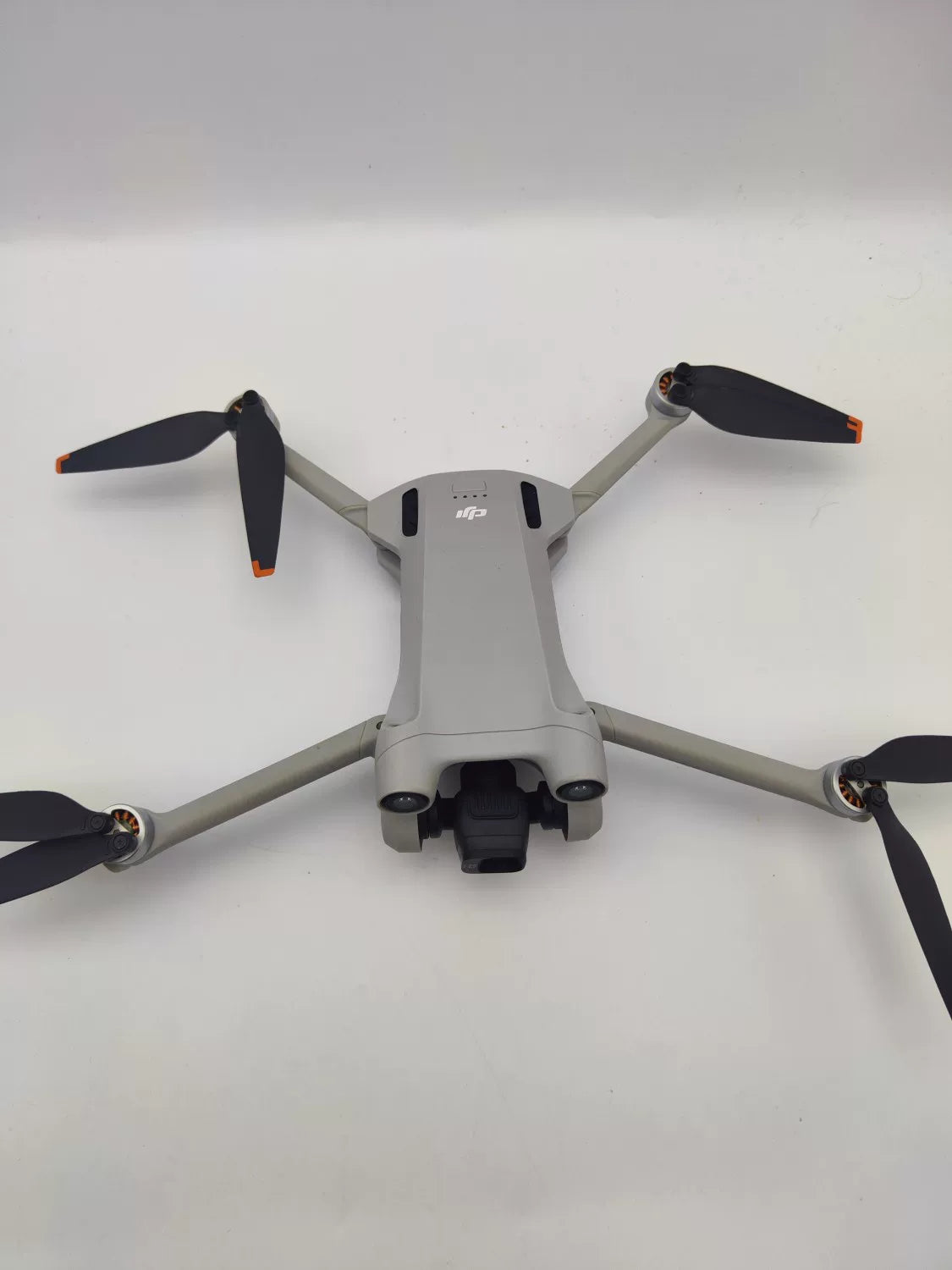 95% New (Like New) DJI mini3pro with Screen, Extended Battery Fly More Combo
