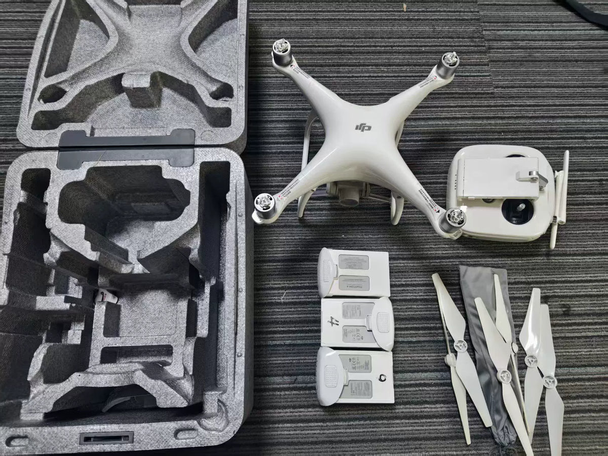 90% New (Excellent) DJI Phantom 4 – photo 1