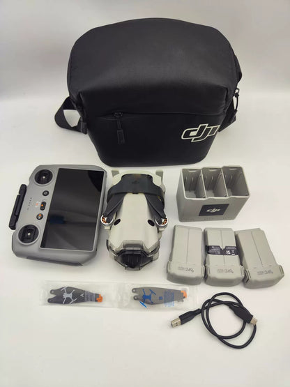 99% New (Mint) DJI mini4pro with Screen Fly More Combo
