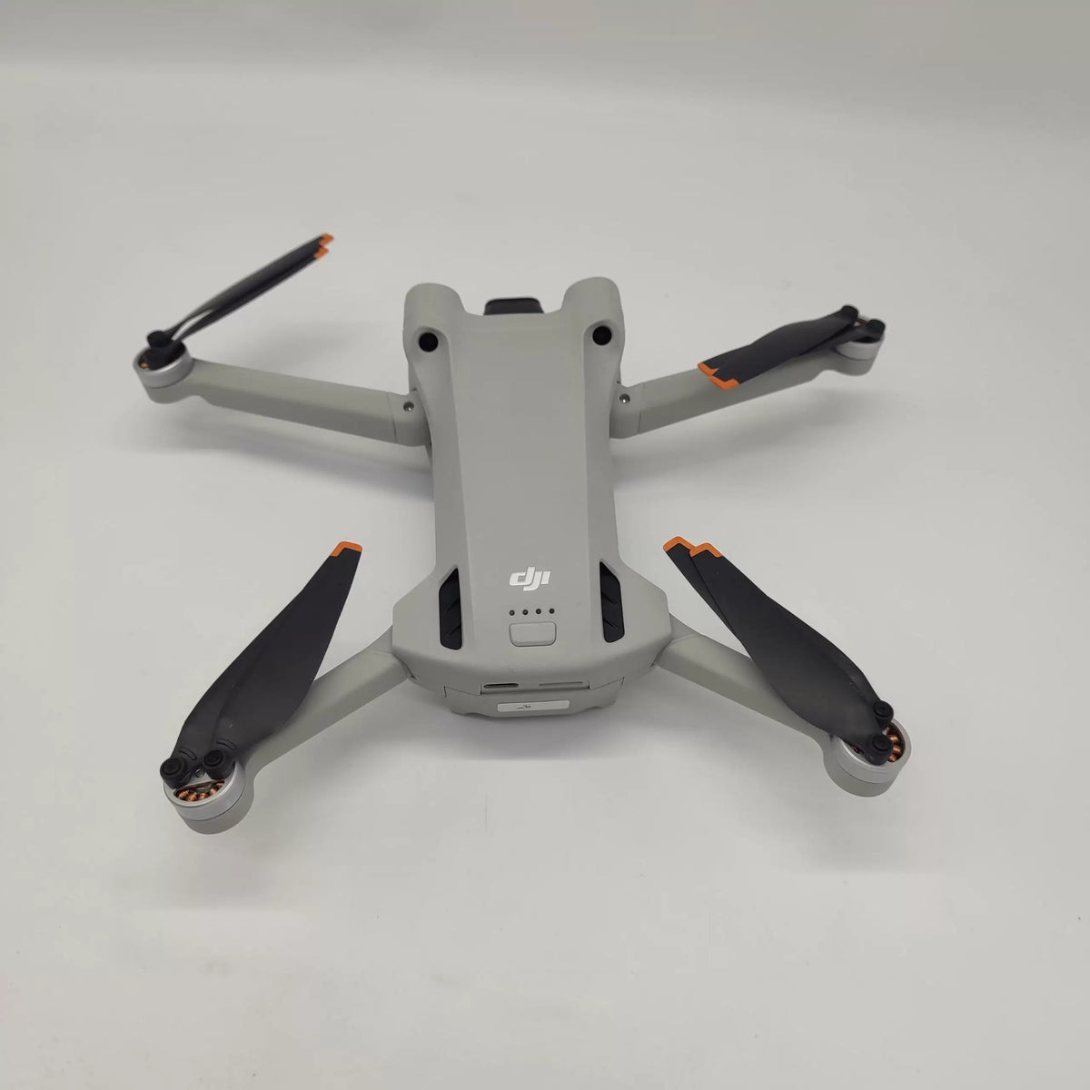 95% New (Like New) DJI Mini 3 Pro Dual Battery (1 Long + 1 Standard)