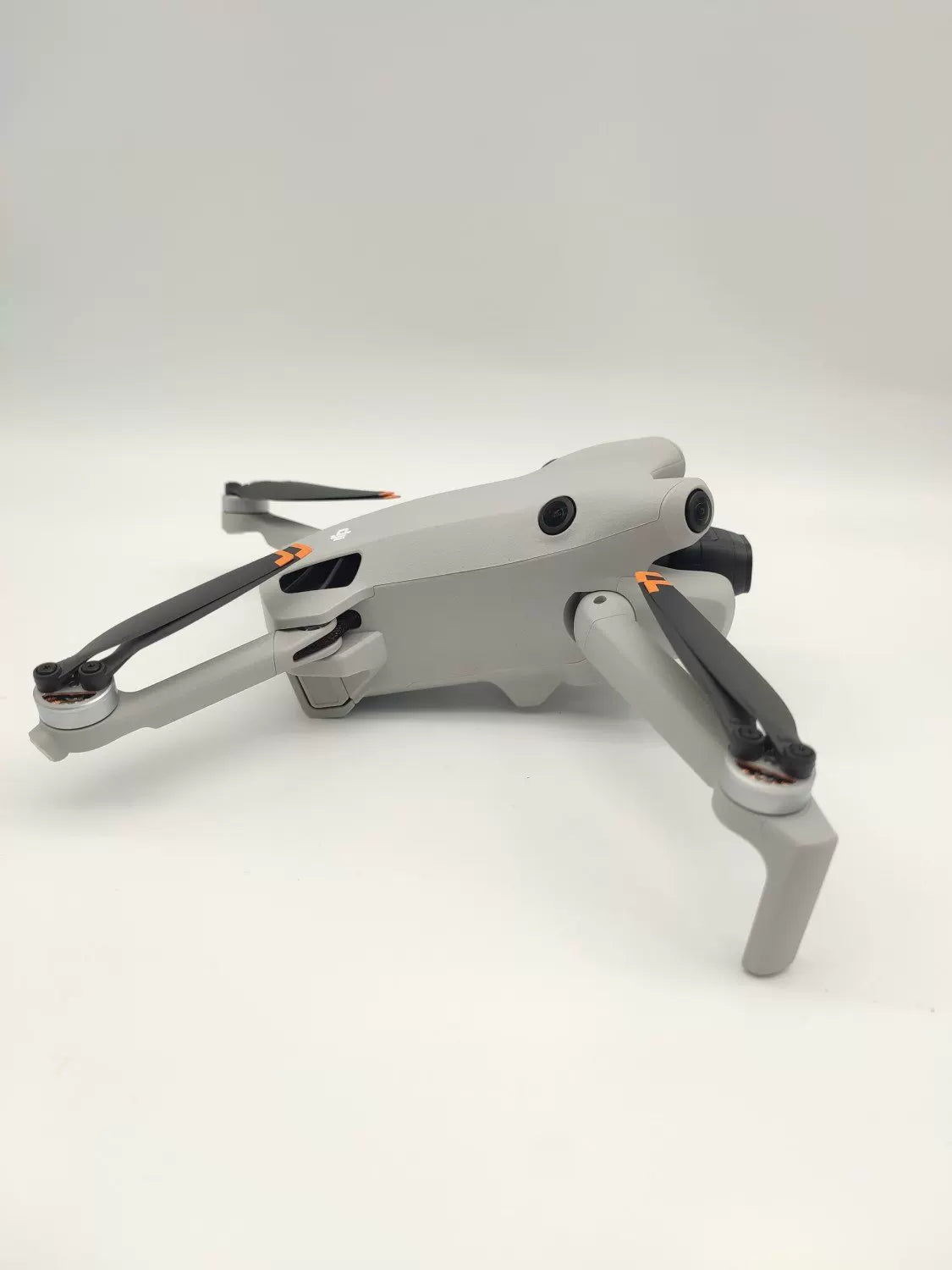 DJI Mini4pro with Screen Fly More Combo with DJI Care Refresh