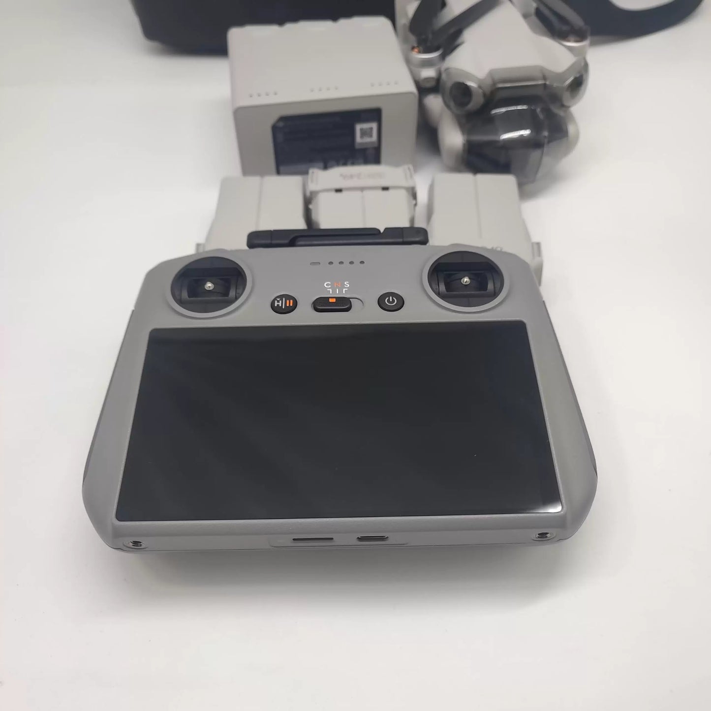 95% New (Like New) DJI Mini 4 Pro with Screen Fly More Combo