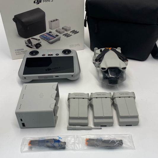 DJI Mini 3 with Screen Remote Controller - Excellent (95% New)