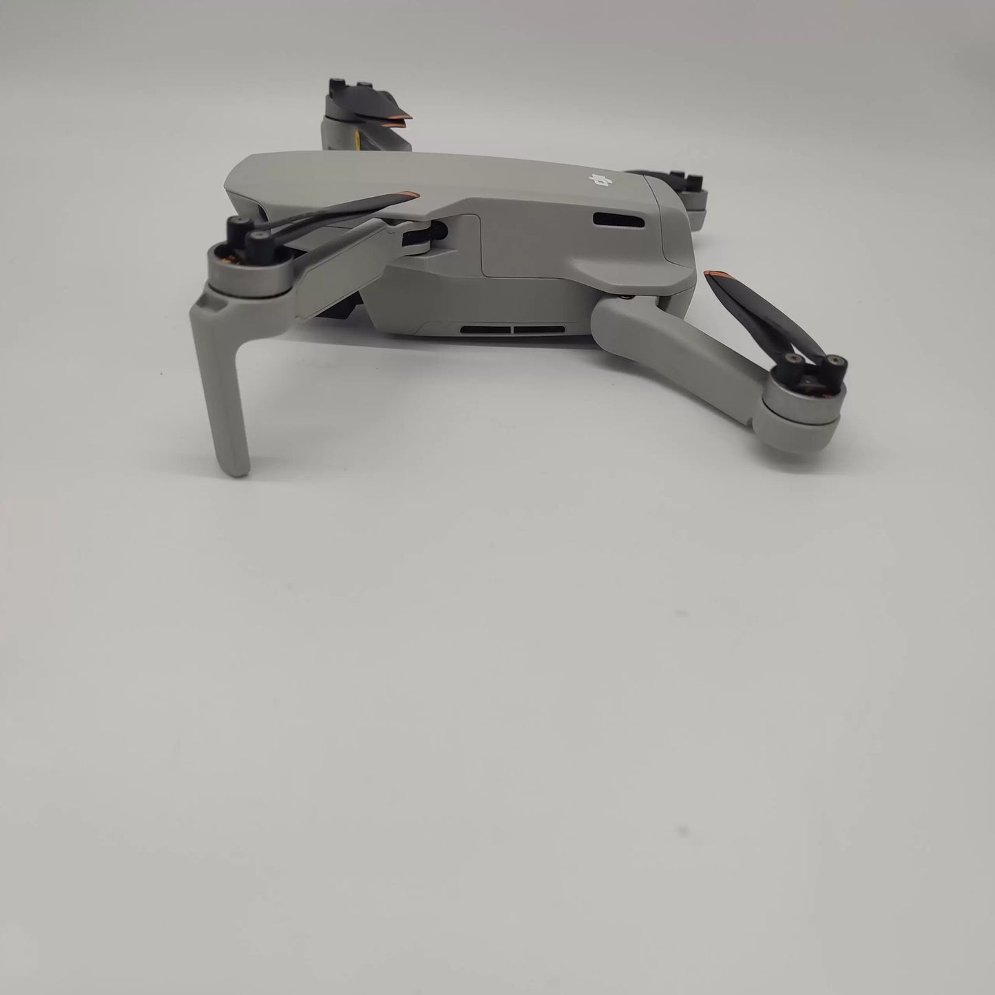 95% New (Like New) DJI Mini 2 Fly More Combo