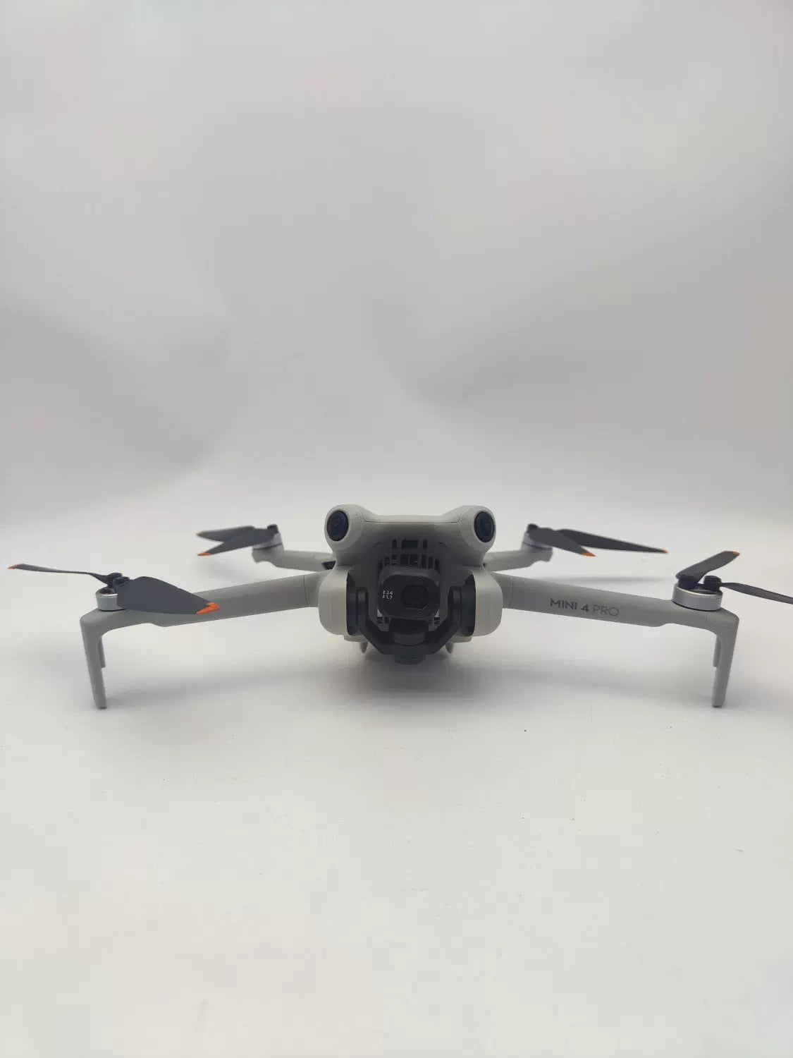 99% New (Mint) DJI mini4pro with Screen Fly More Combo