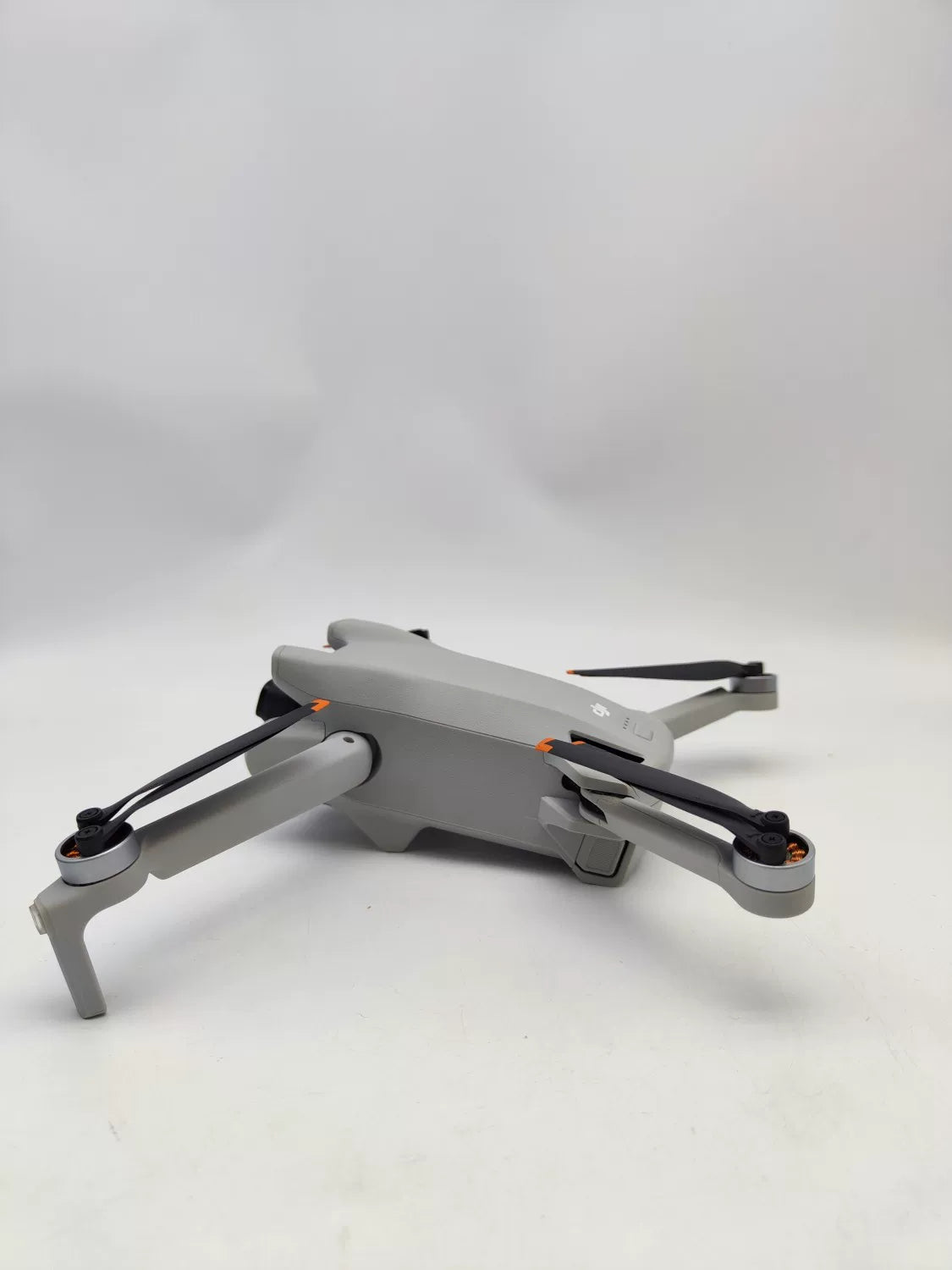 95% New (Like New) DJI mini3 Fly More Combo