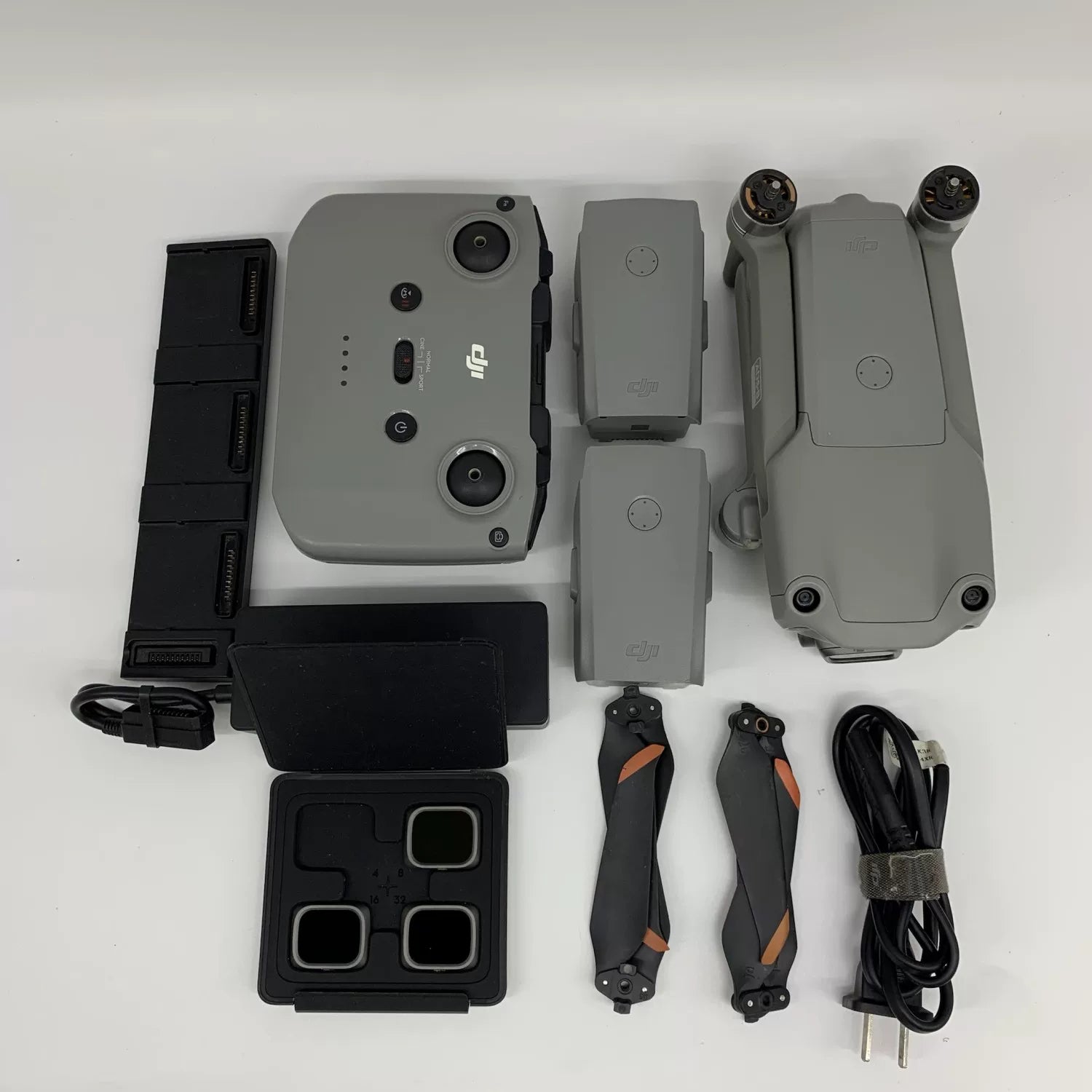 90% New (Excellent) DJI air2s Fly More Combo