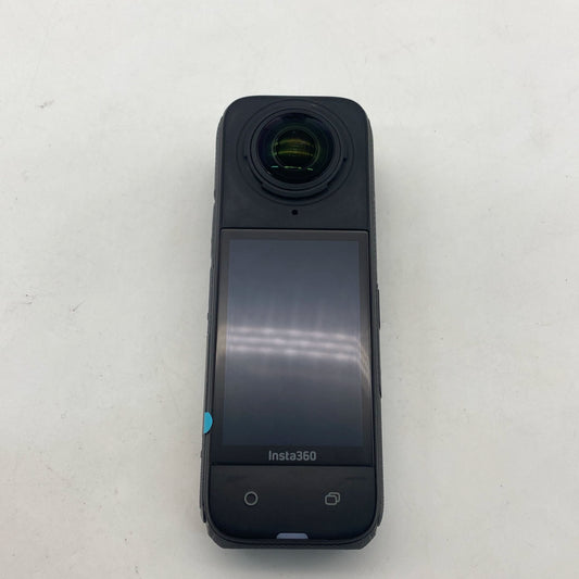 Insta360 X4 بطارية مزدوجة - ممتازة (جديدة بنسبة 95%)