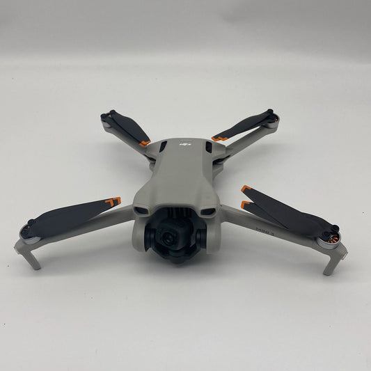 DJI Mini 3 with Screen Remote Fly More Combo - Excellent (95% New)