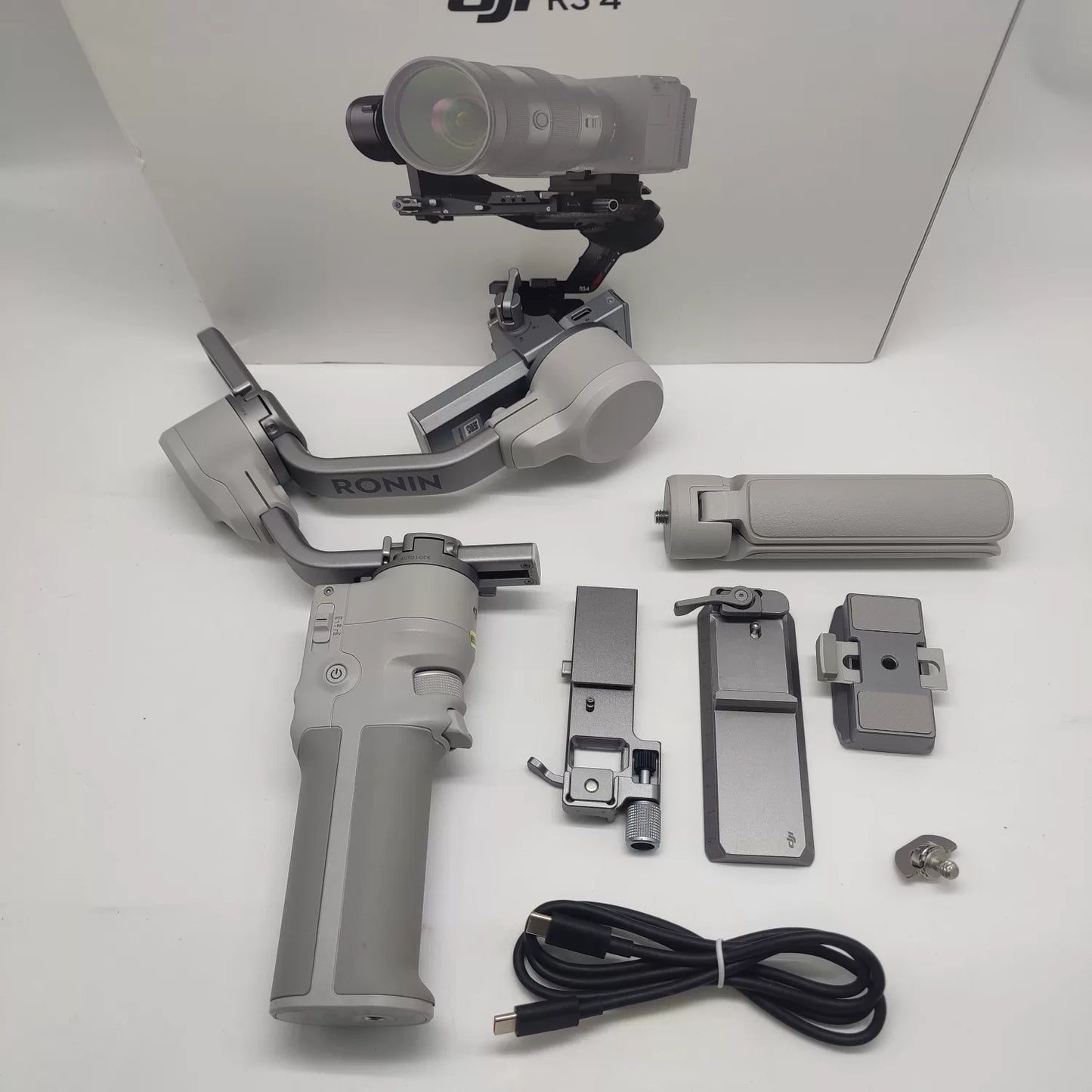 99% New (Mint) DJI RS 4 mini Combo