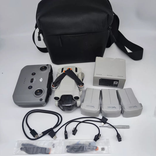 99% New (Mint) DJI mini3pro Fly More Combo