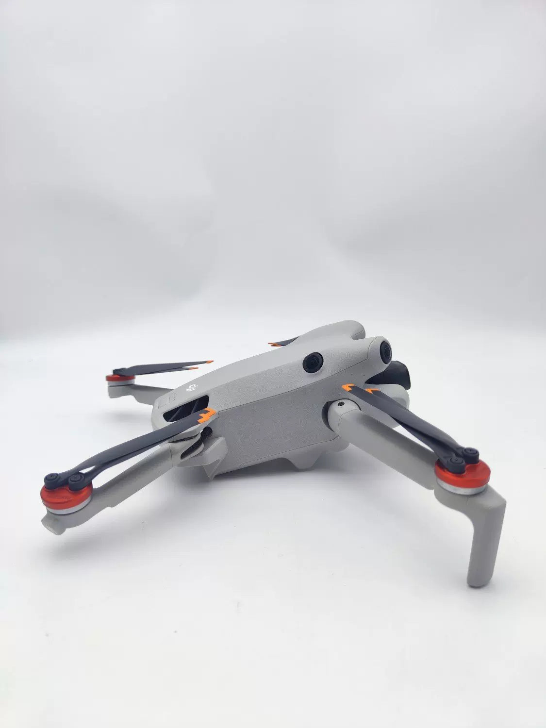95% New (Like New) DJI Mini4pro with Screen Fly More Combo