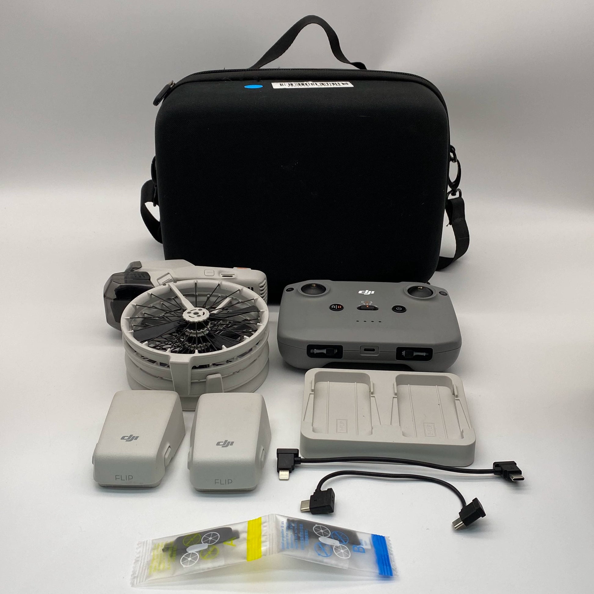 DJI Flip Standard Remote Dual Battery - Very Good (90% New)