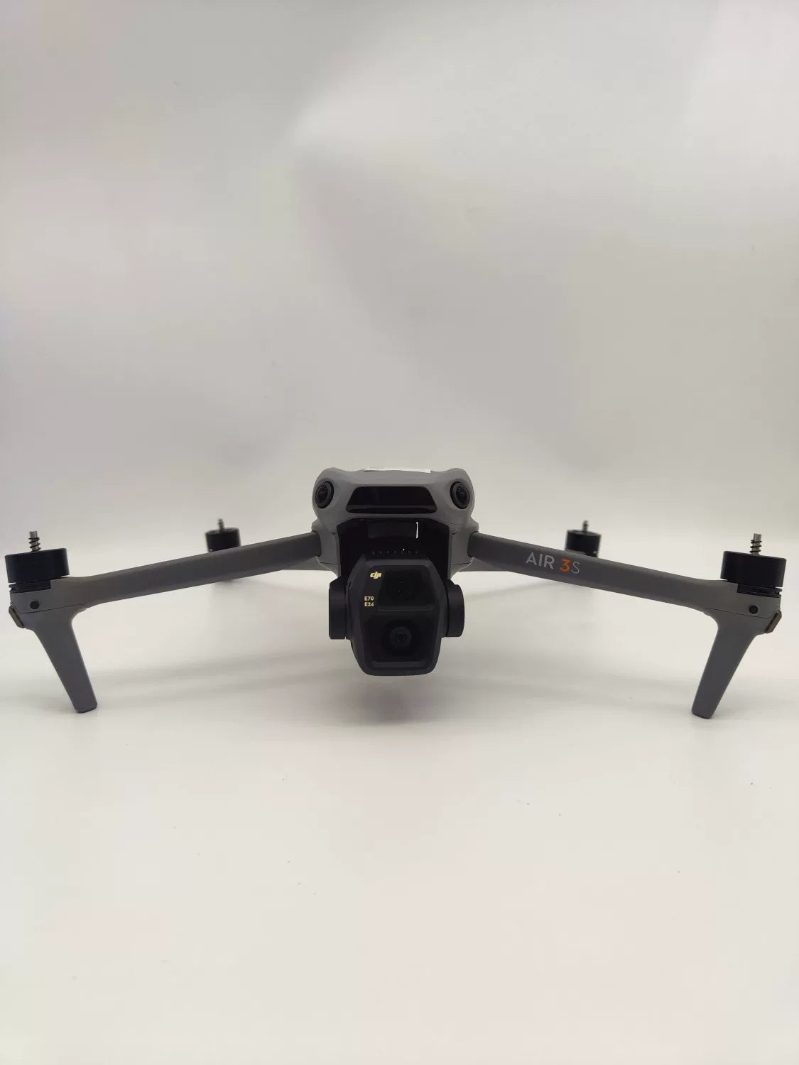 99% New (Mint) DJI air3s Standard Combo