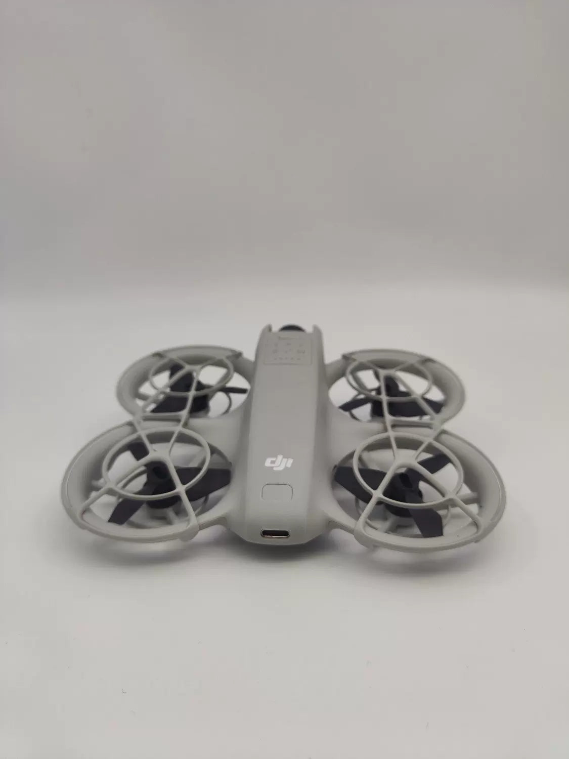 95% New (Like New) DJI neo Fly More Combo with 2-Year DJI Care Refresh