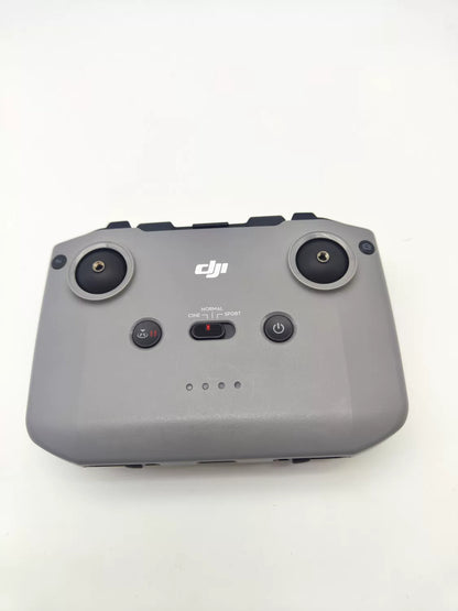 99% New (Mint) DJI air2 Fly More Combo