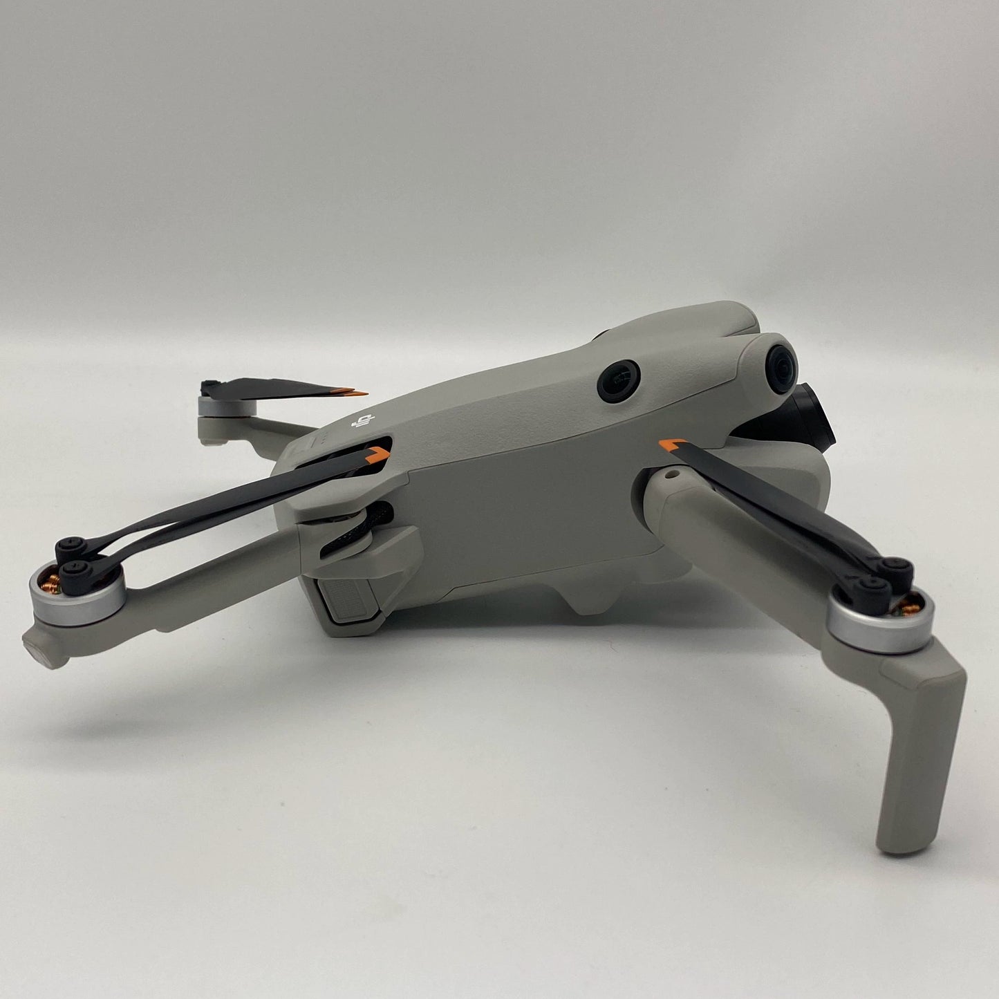 DJI Mini 4 Pro Standard Kit with Screen Remote Controller - Excellent (95% New)
