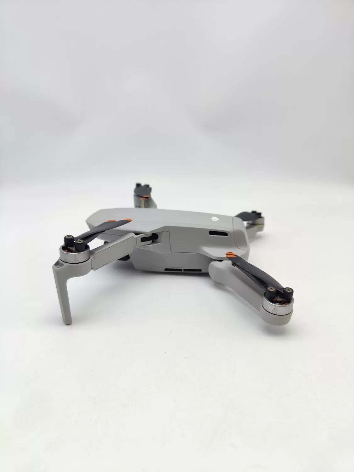 95% New (Like New) DJI mini2 Fly More Combo