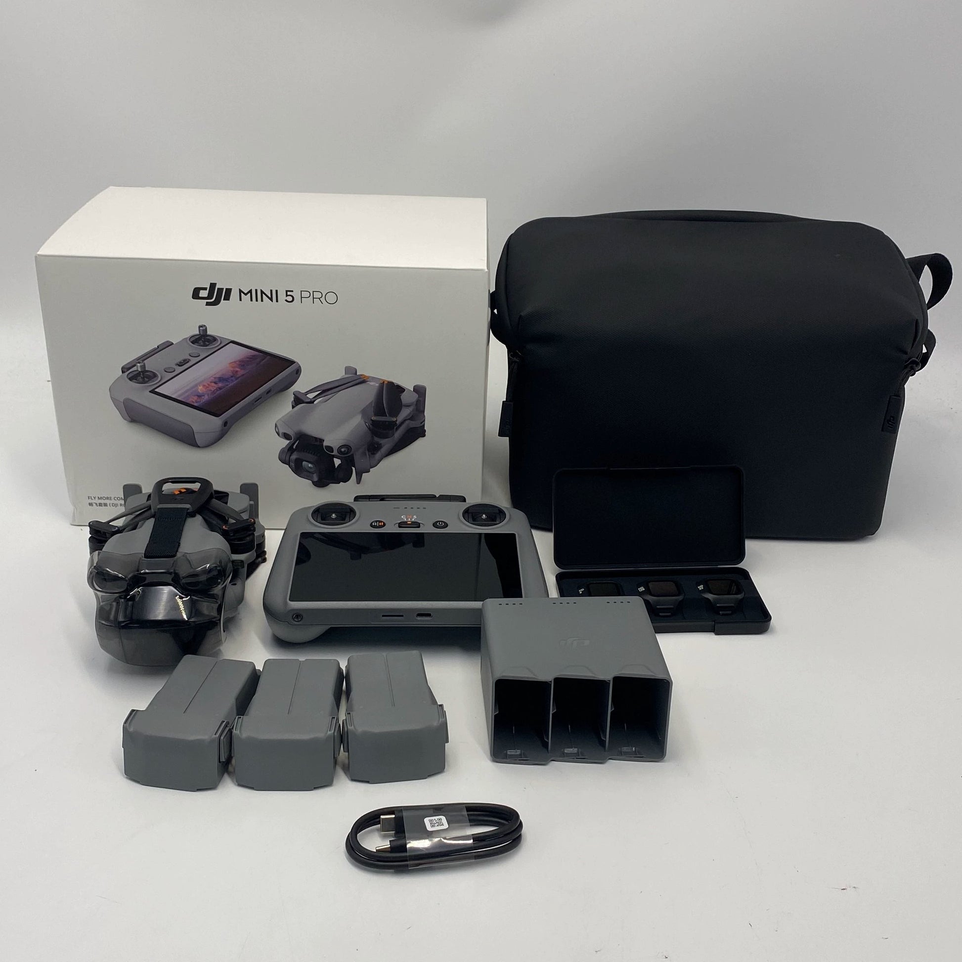 DJI Mini 5 Pro Fly More Combo (DJI RC 2) - Like New (99%)