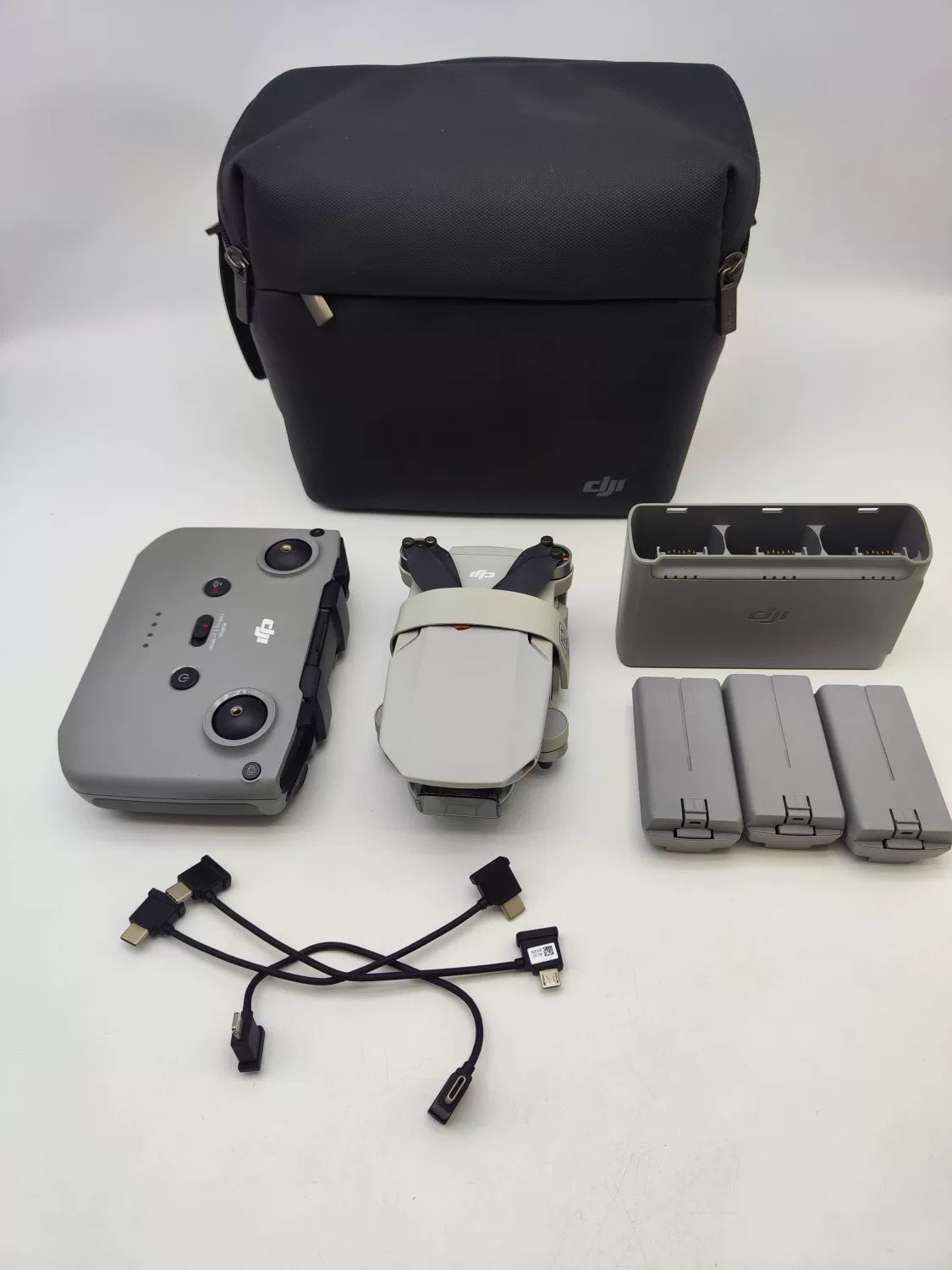 95% New (Like New) DJI mini2 Fly More Combo