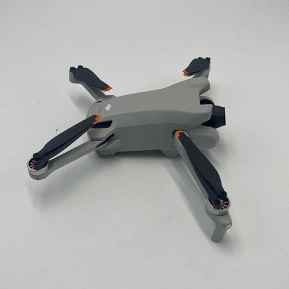 DJI Mini 3 with Screen Remote Fly More Combo - Excellent (95% New)