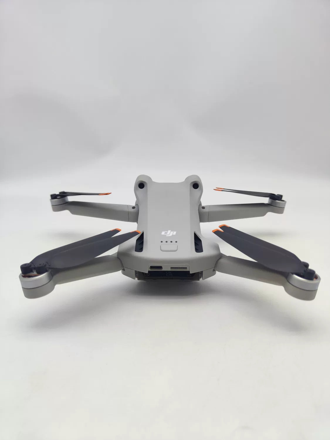95% New (Like New) DJI mini3pro with Screen Fly More Combo