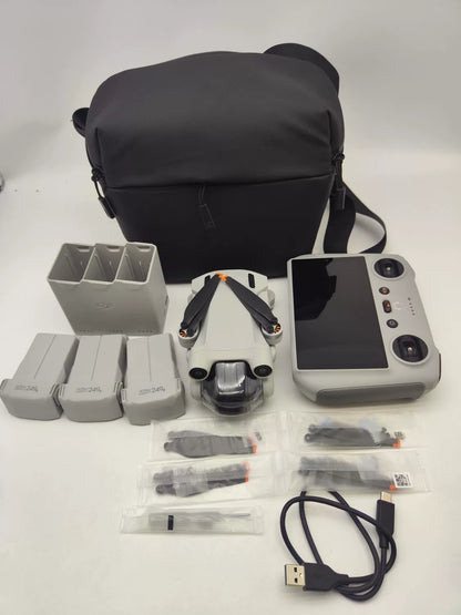 99% New (Mint) DJI mini3pro with Screen Fly More Combo