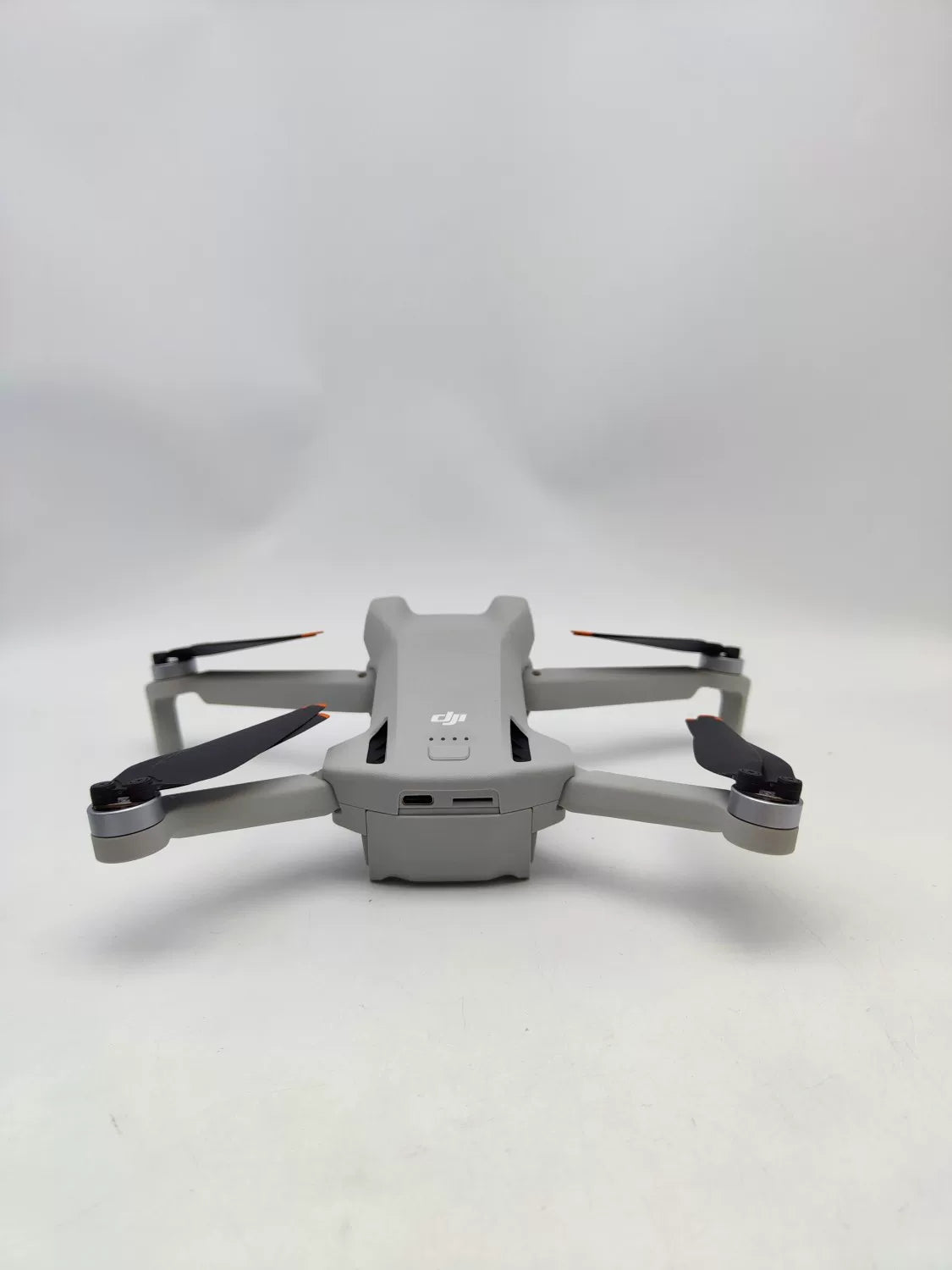 95% New (Like New) DJI mini3 Fly More Combo